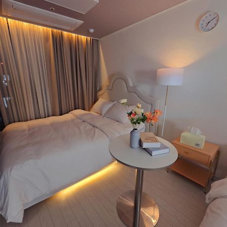 Dongseongro Dsr&U Hotel Room Тегу Екстер'єр фото