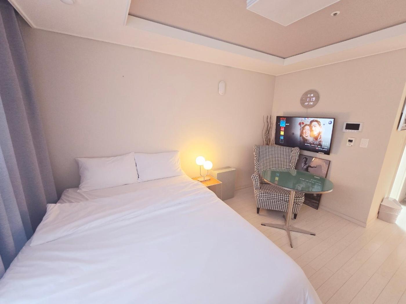 Dongseongro Dsr&U Hotel Room Тегу Номер фото