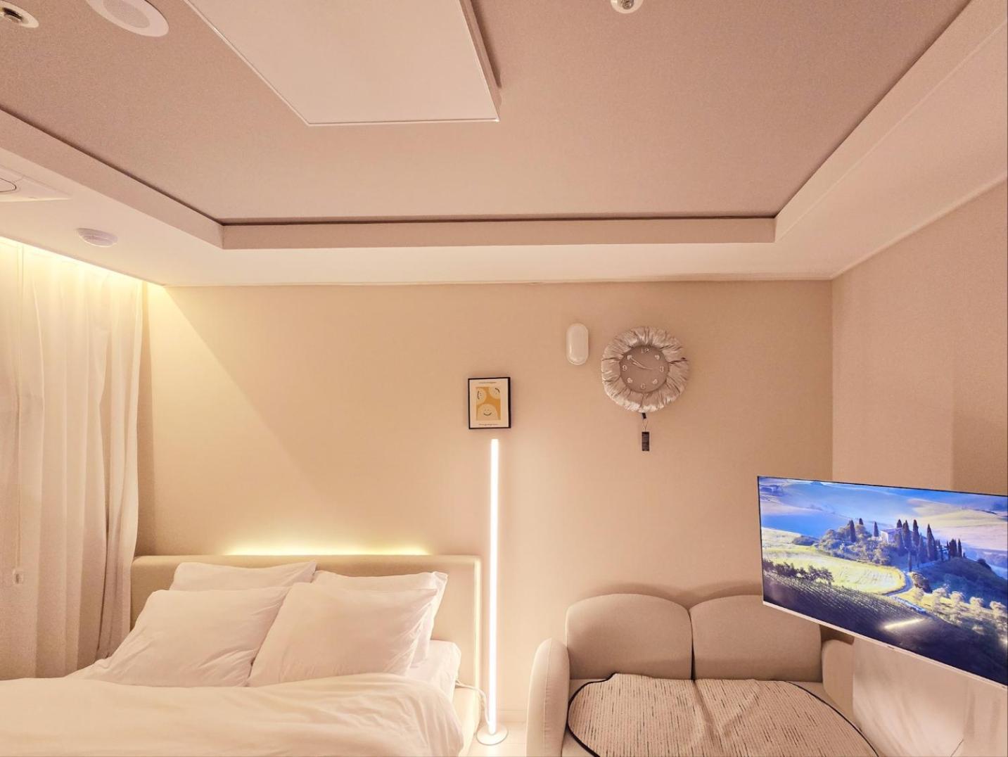Dongseongro Dsr&U Hotel Room Тегу Екстер'єр фото