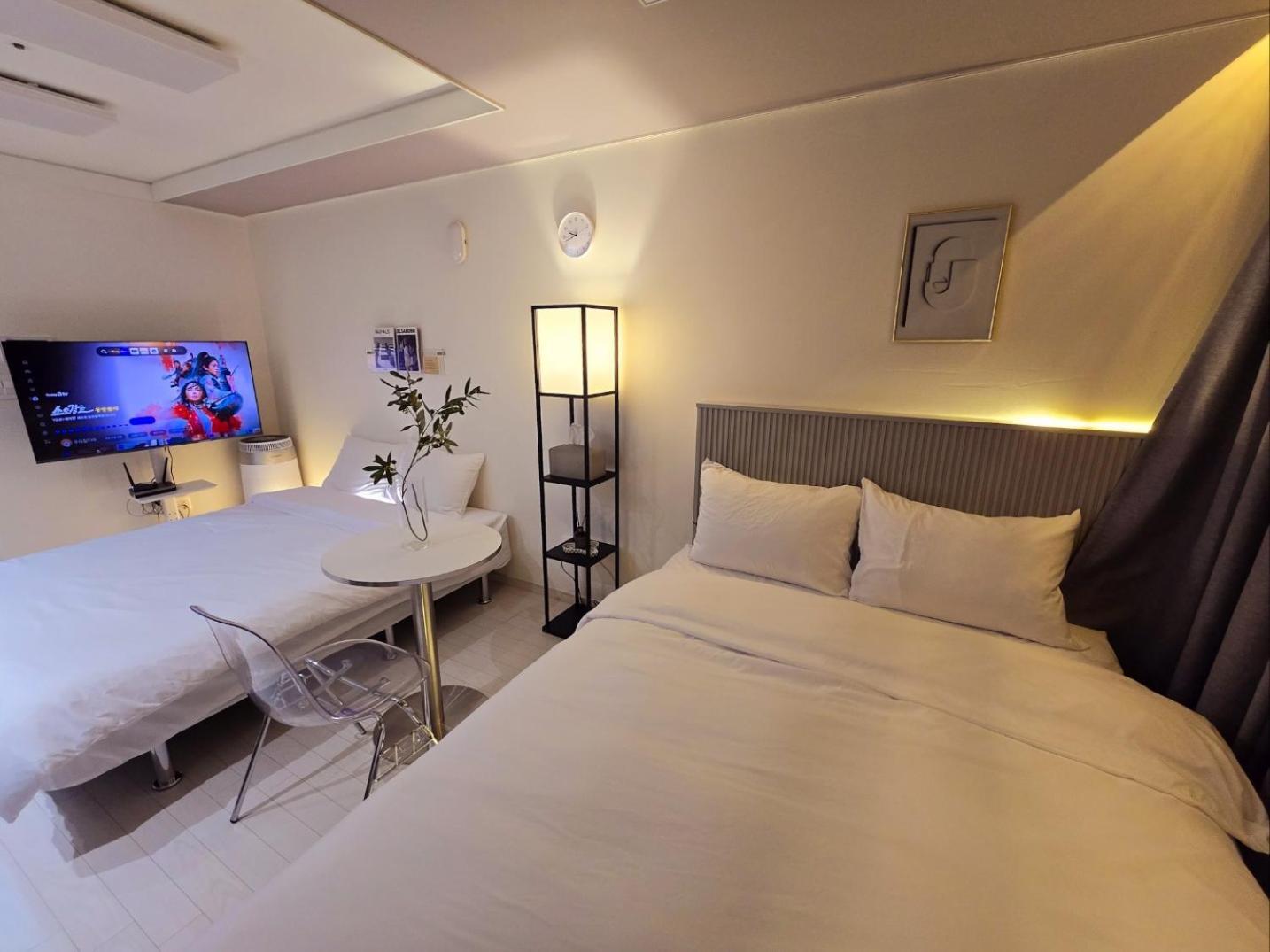 Dongseongro Dsr&U Hotel Room Тегу Екстер'єр фото