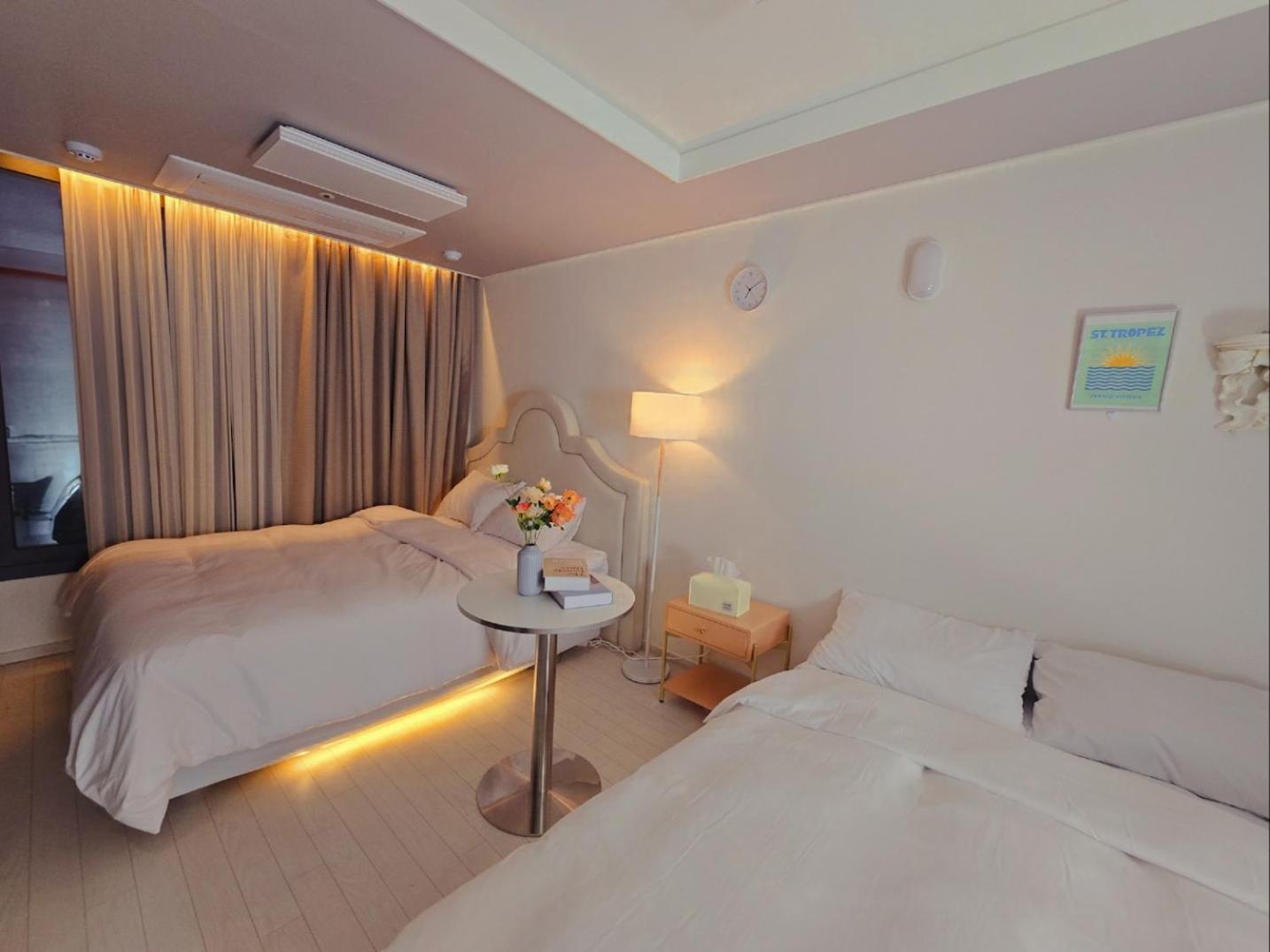 Dongseongro Dsr&U Hotel Room Тегу Екстер'єр фото